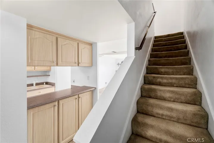 15047 Chatsworth, San Fernando, California 91345