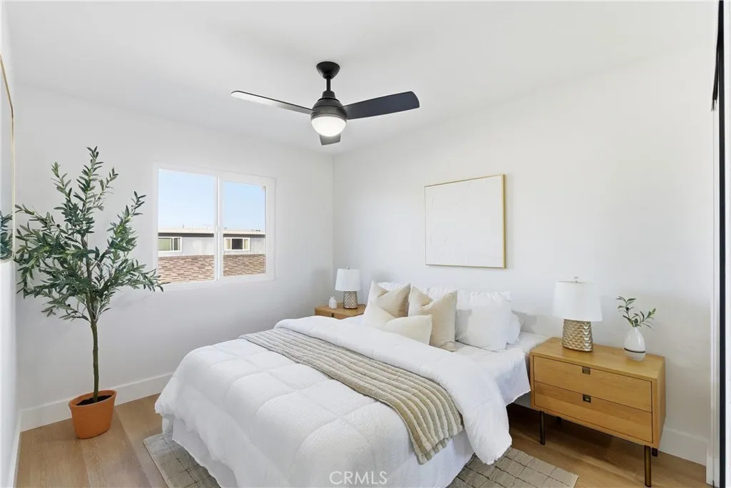 157 Yorktown, Costa Mesa, California 92626 home-pic-19