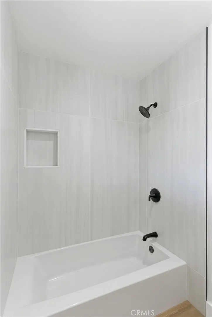157 Yorktown, Costa Mesa, California 92626 home-pic-10