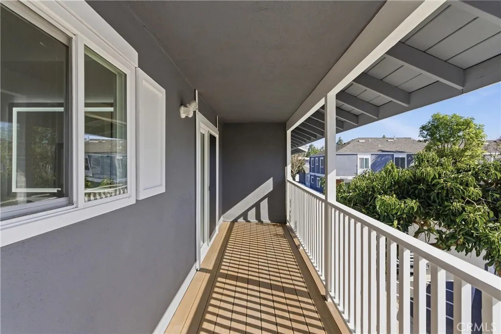 157 Yorktown, Costa Mesa, California 92626 home-pic-24