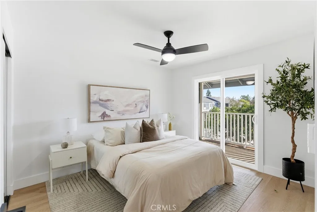 157 Yorktown, Costa Mesa, California 92626 home-pic-20