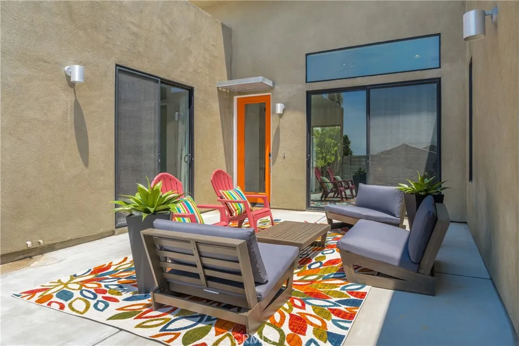 67668 El Sombrero, Desert Hot Springs, California 92241 home-pic-2