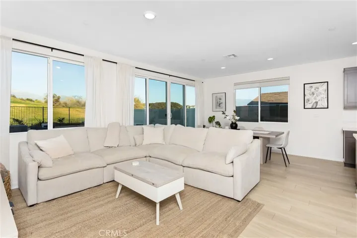 Family room with views of the golf course and mountains