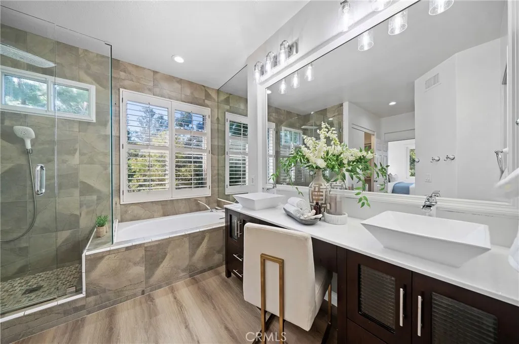 18 Broadleaf, Irvine, California 92612 home-pic-25