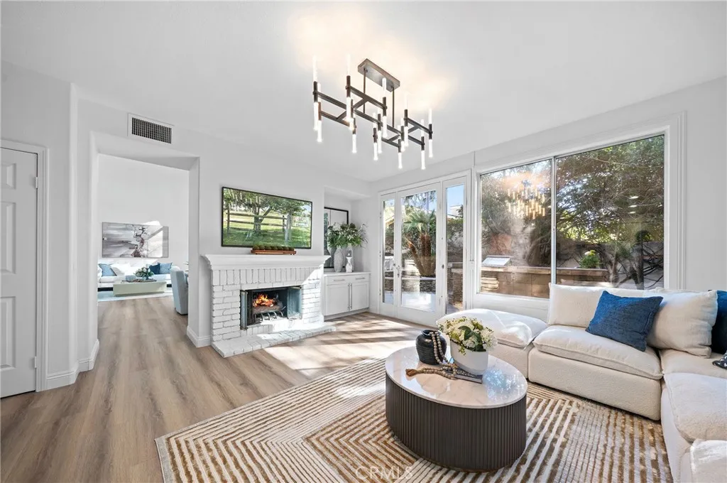 18 Broadleaf, Irvine, California 92612 home-pic-10