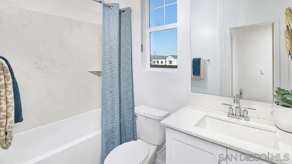 130 Mellano Way, Oceanside, California 92057 home-pic-11