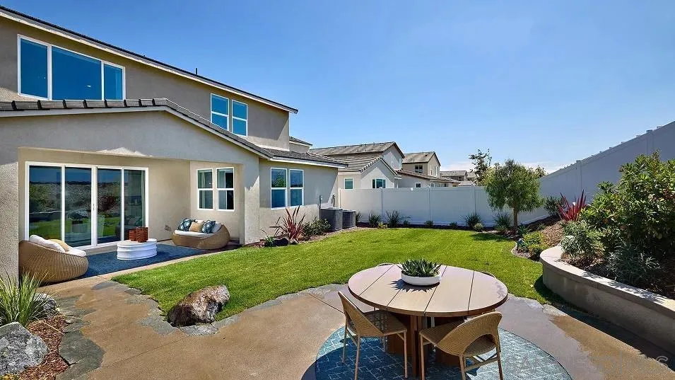 130 Mellano Way, Oceanside, California 92057 home-pic-21