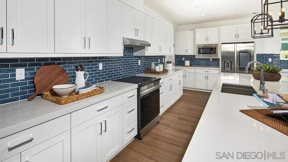 130 Mellano Way, Oceanside, California 92057 home-pic-3