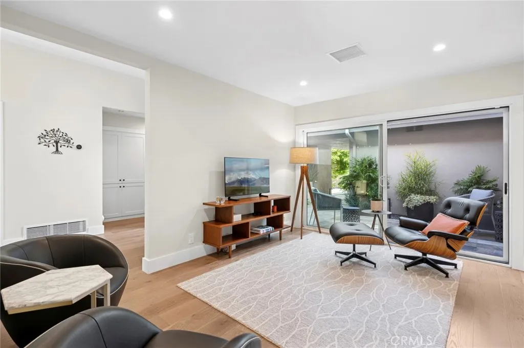 3 Rue Cannes, Newport Beach, California 92660 home-pic-13