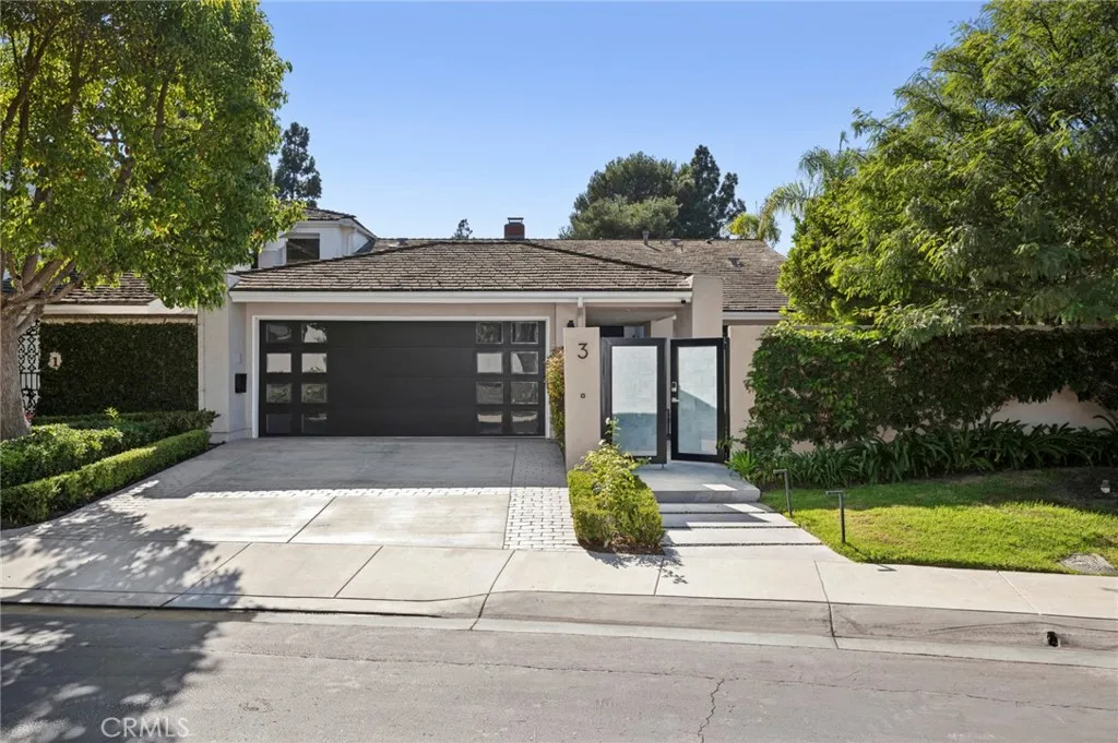 3 Rue Cannes, Newport Beach, California 92660 home-pic-1