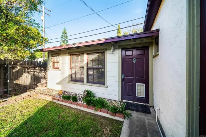 Separate entrance to bonus room
