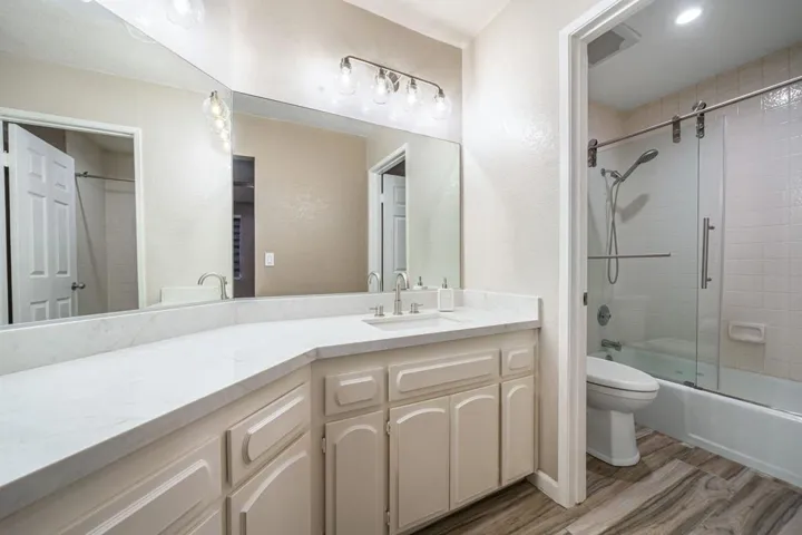 49-web-or-mls-ACRywayPl_OPMG_1125_049