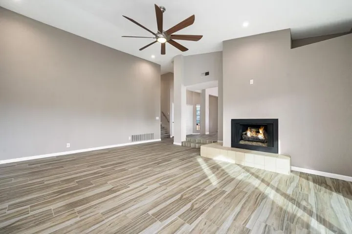 24-web-or-mls-ACRywayPl_OPMG_1125_024