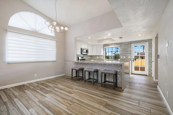 26-web-or-mls-ACRywayPl_OPMG_1125_026