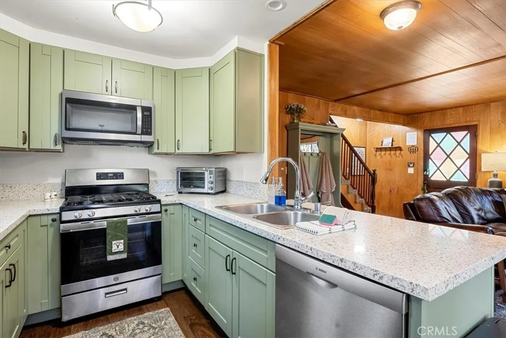 1257 Sand Canyon Court, Big Bear Lake, California 92315 home-pic-17