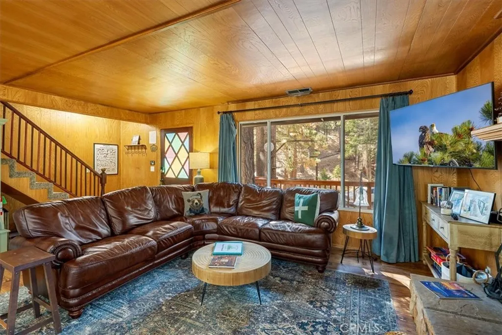 1257 Sand Canyon Court, Big Bear Lake, California 92315 home-pic-14