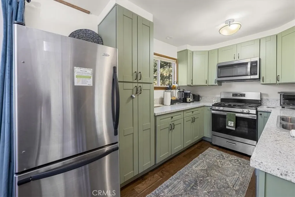 1257 Sand Canyon Court, Big Bear Lake, California 92315 home-pic-18