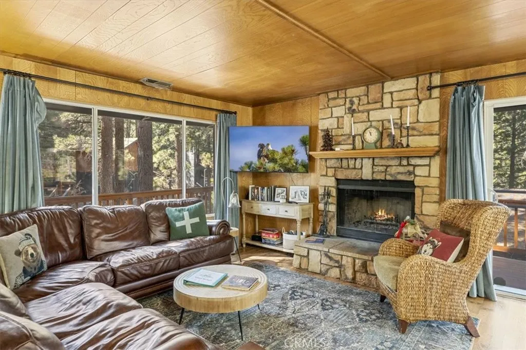 1257 Sand Canyon Court, Big Bear Lake, California 92315 home-pic-13