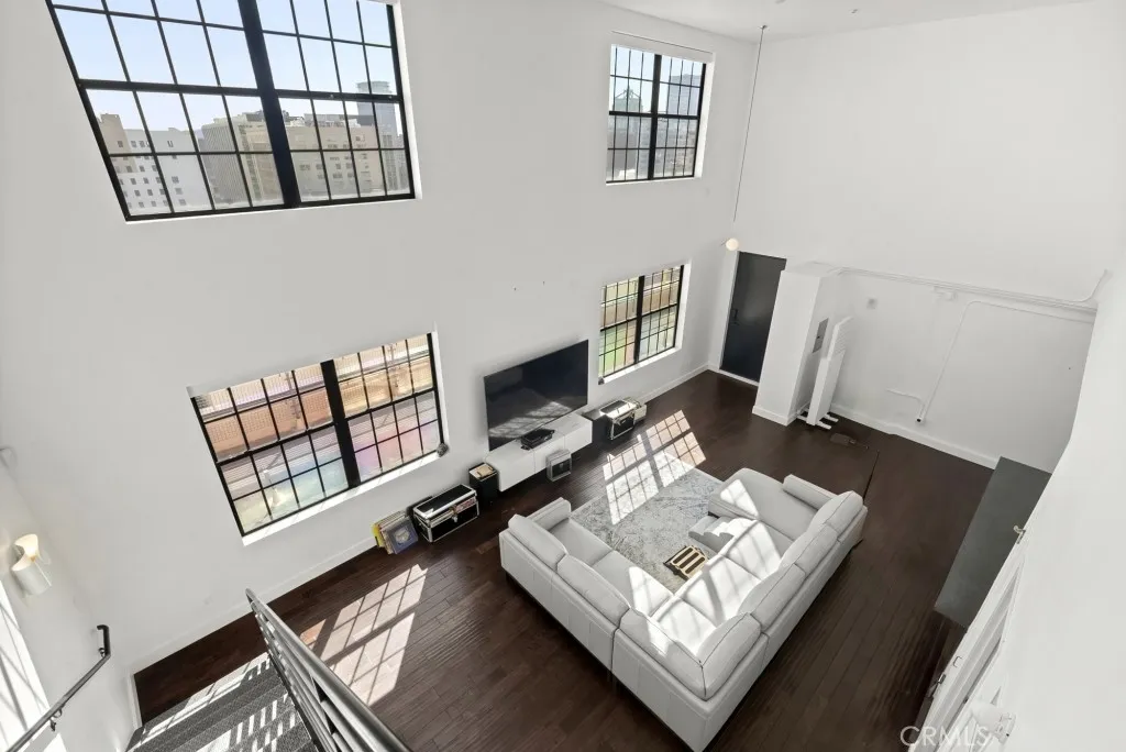 746 S Los Angeles Street 1201, Los Angeles, California 90014 home-pic-22