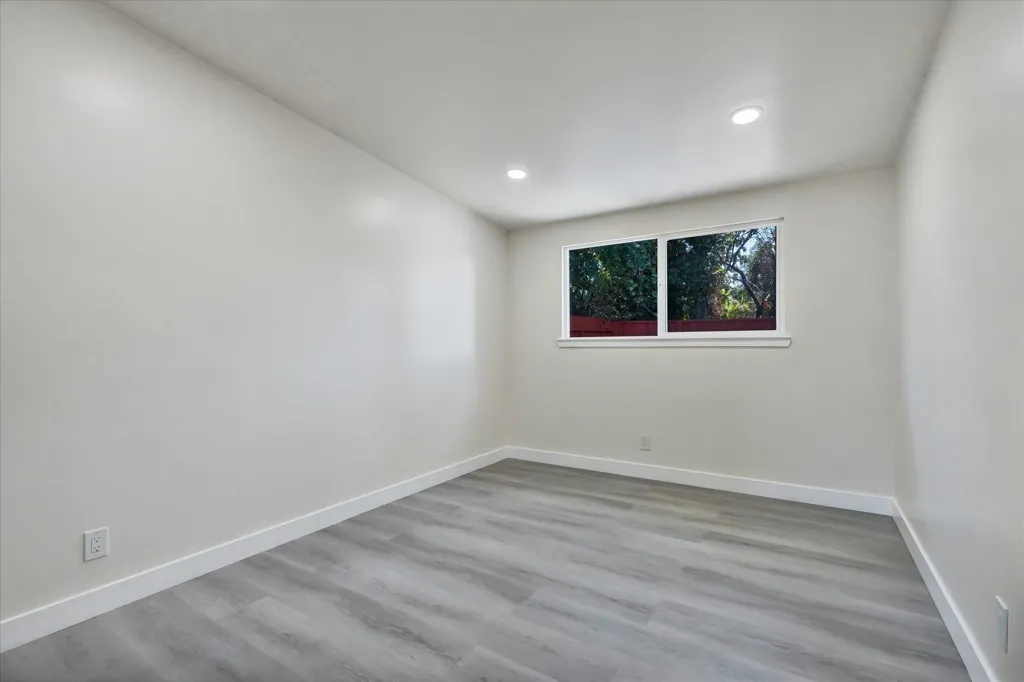 28315 Rochelle Ave, Hayward, California 94544 home-pic-32