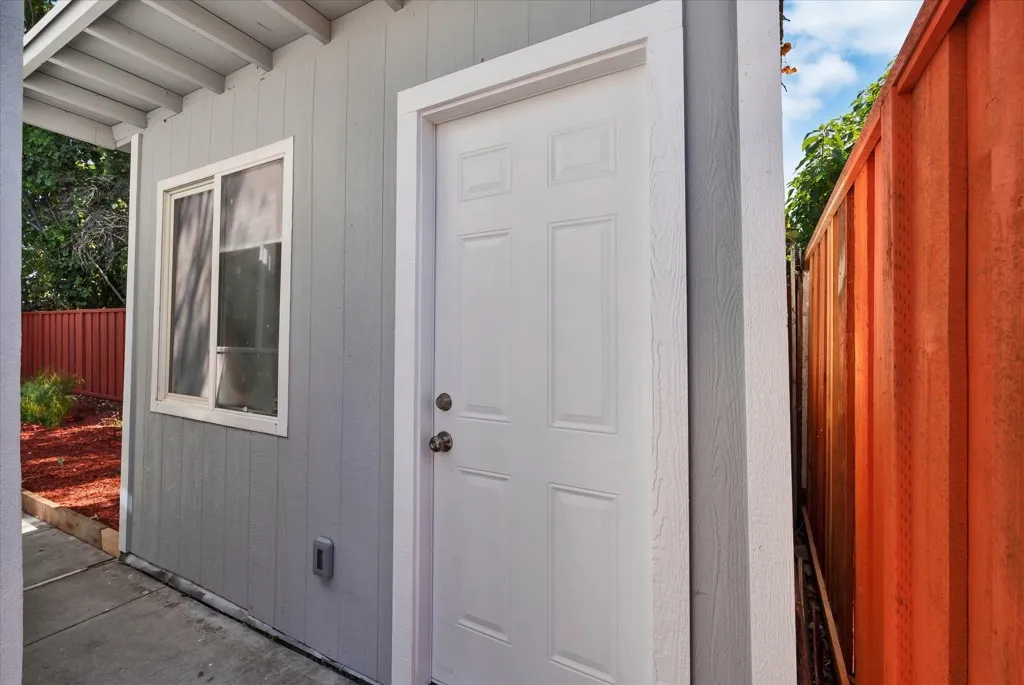 28315 Rochelle Ave, Hayward, California 94544 home-pic-9