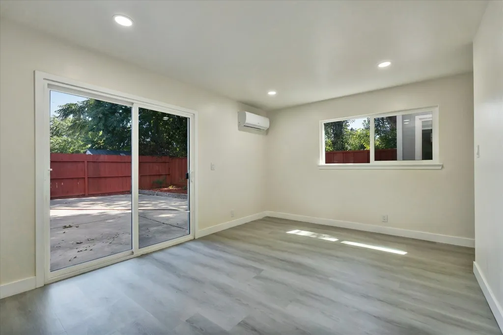 28315 Rochelle Ave, Hayward, California 94544 home-pic-20