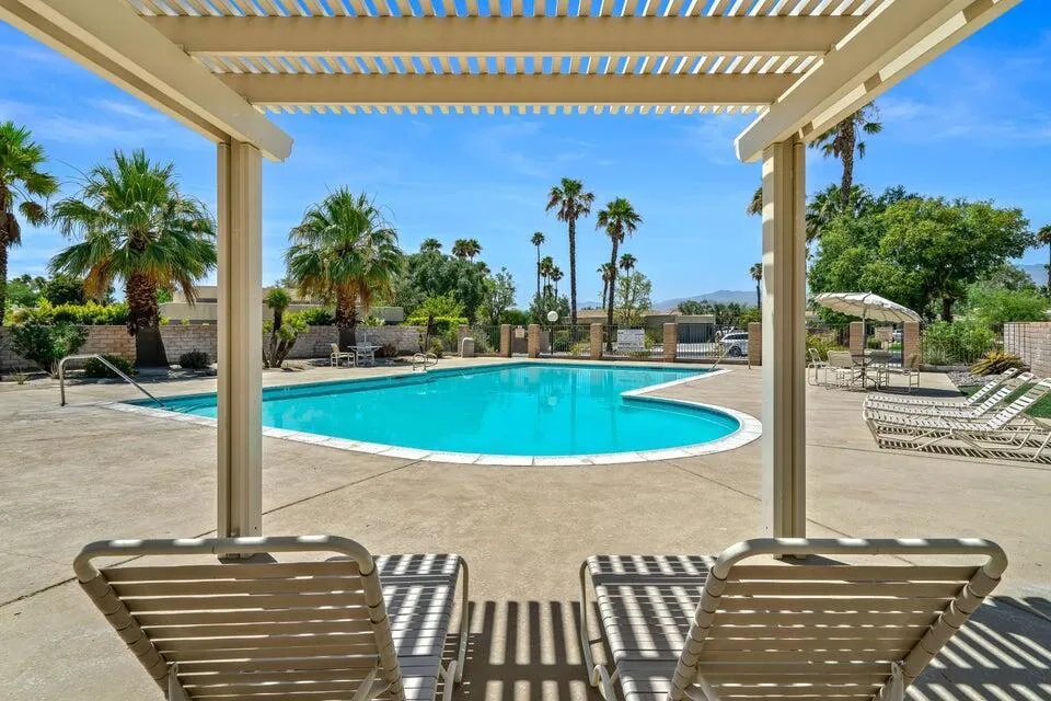 2901 Sunflower Circle W, Palm Springs, California 92262 home-pic-22