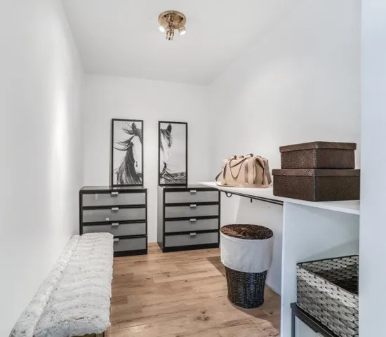 20210408230641852013000000-o