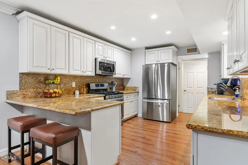 4448 Lubbock Drive C, Simi Valley, California 93063 home-pic-8