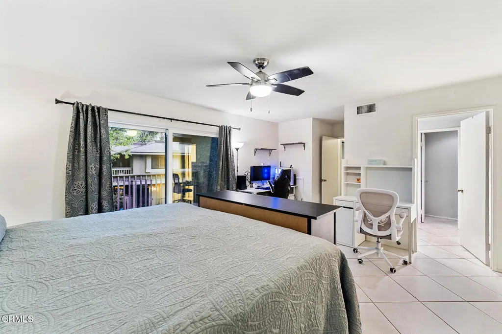 4448 Lubbock Drive C, Simi Valley, California 93063 home-pic-17