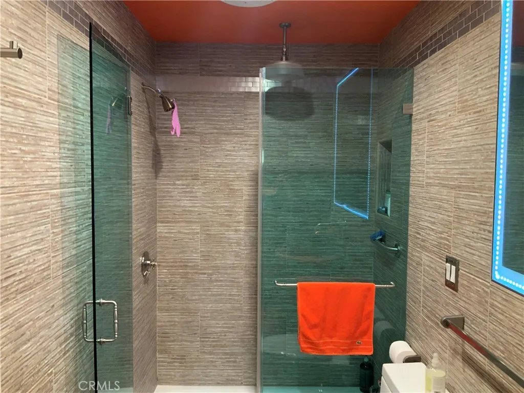 409 Burchett 220, Glendale, California 91203 home-pic-33