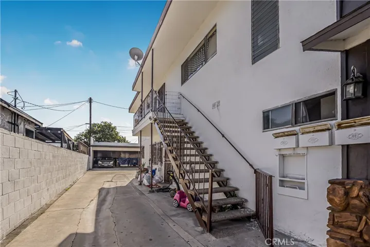 3062 Ardmore, South Gate, California 90280