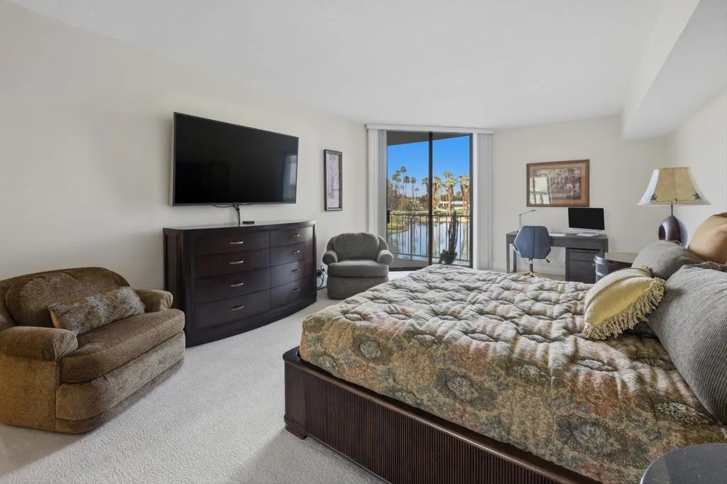 910 Island Drive 206, Rancho Mirage, California 92270 home-pic-22