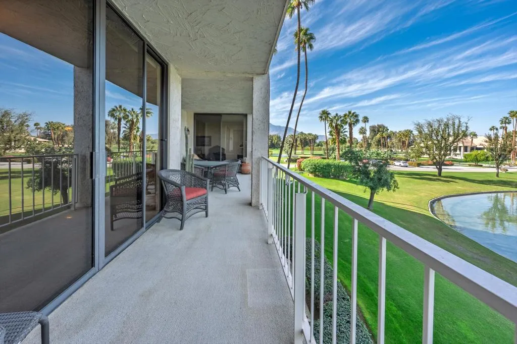 910 Island Drive 206, Rancho Mirage, California 92270 home-pic-6