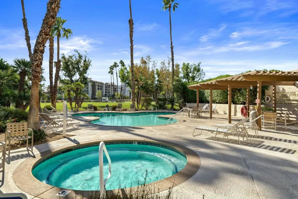 910 Island Drive 206, Rancho Mirage, California 92270 home-pic-34