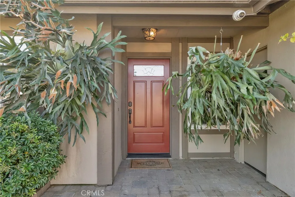 917 Helena, Costa Mesa, California 92626 home-pic-32