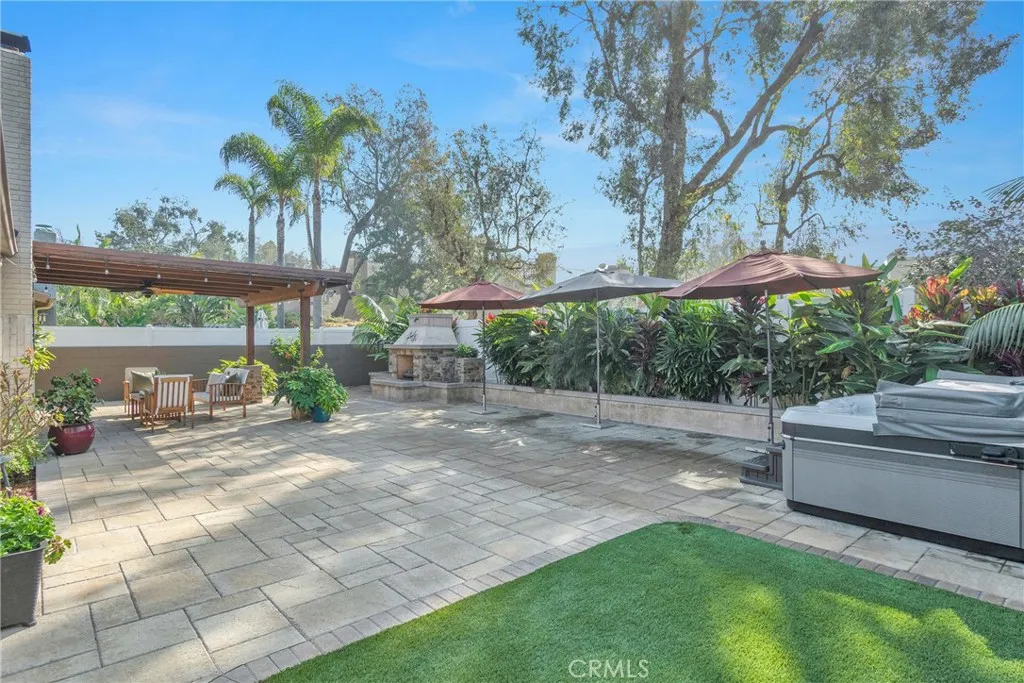 917 Helena, Costa Mesa, California 92626 home-pic-28