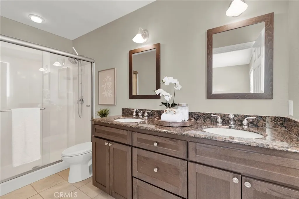 917 Helena, Costa Mesa, California 92626 home-pic-23
