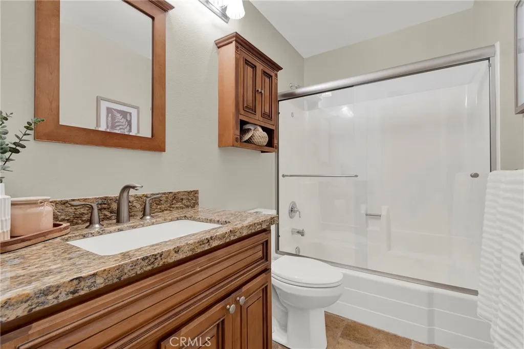 917 Helena, Costa Mesa, California 92626 home-pic-17