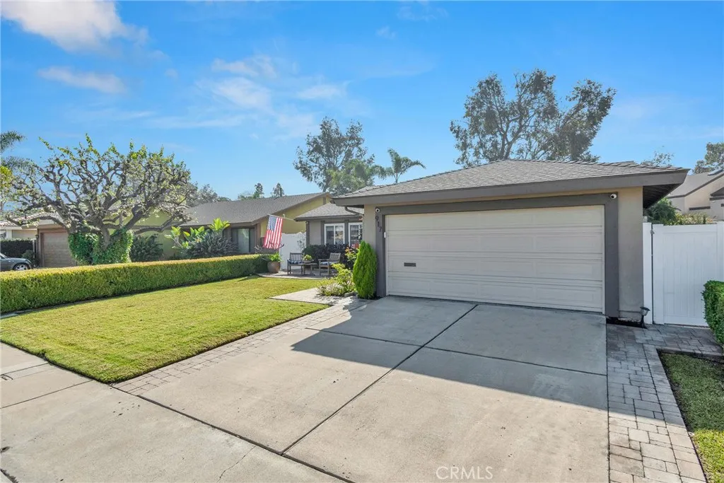 917 Helena, Costa Mesa, California 92626 home-pic-36