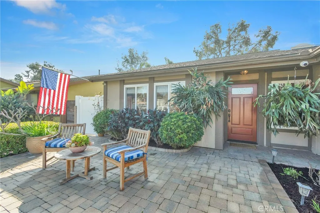 917 Helena, Costa Mesa, California 92626 home-pic-33