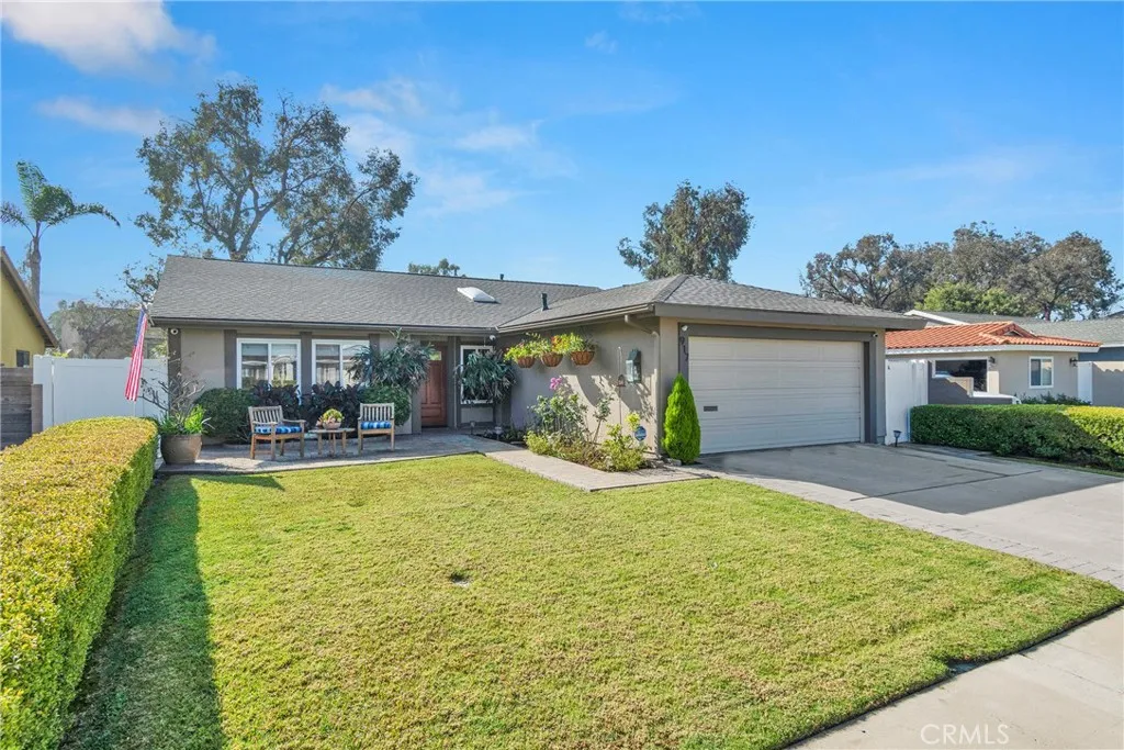 917 Helena, Costa Mesa, California 92626 home-pic-35