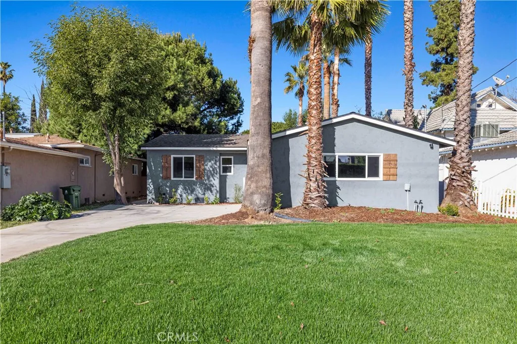 15933 Haynes Street, Van Nuys, California 91406 home-pic-2