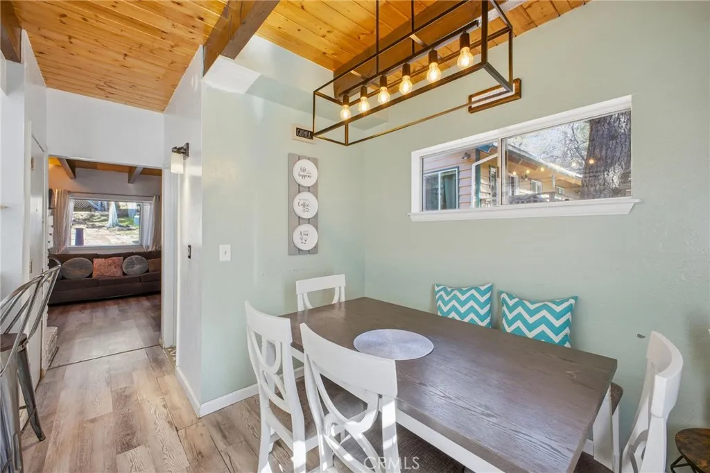 33061 Bluebird, Running Springs, California 92382 home-pic-14