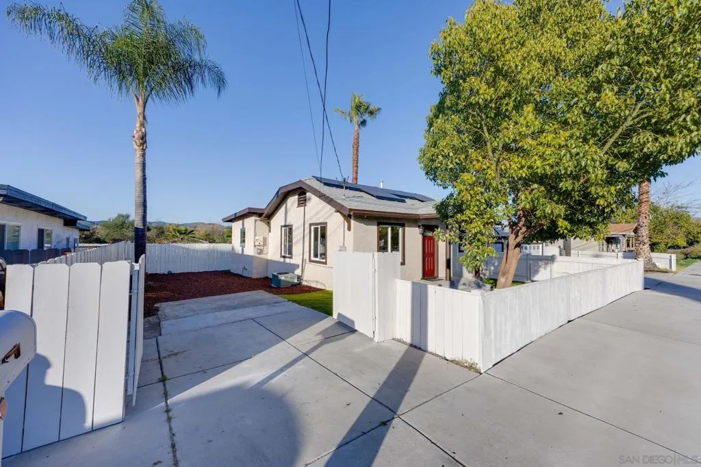 9428 Prospect Ave, Santee, California 92071 home-pic-21