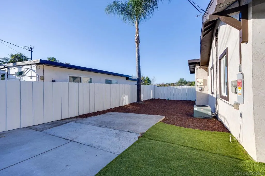 9428 Prospect Ave, Santee, California 92071 home-pic-20