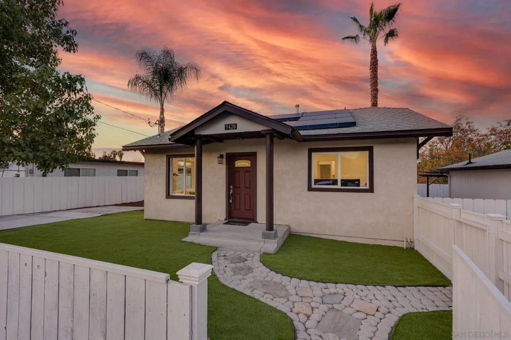 9428 Prospect Ave, Santee, California 92071 home-pic-1