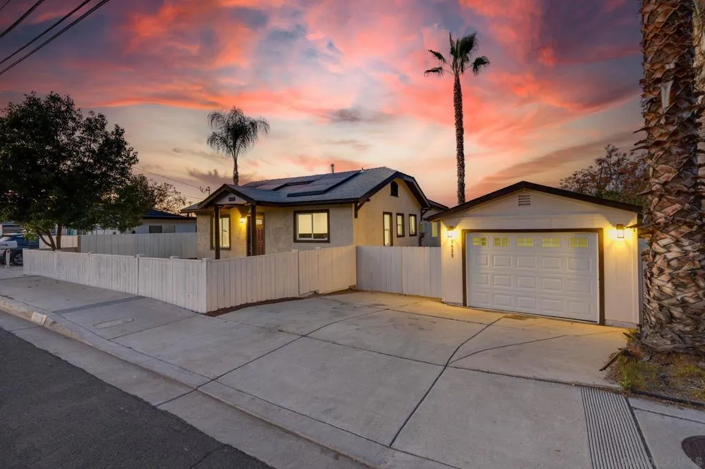 9428 Prospect Ave, Santee, California 92071 home-pic-23