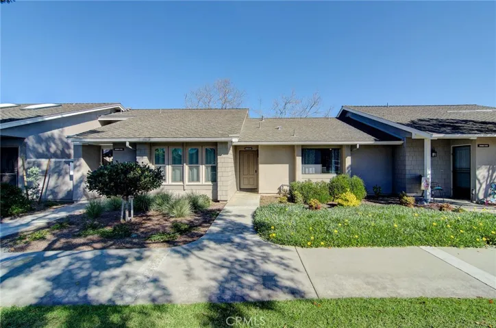 8566 Trinity Circle 815c, Huntington Beach, California 92646