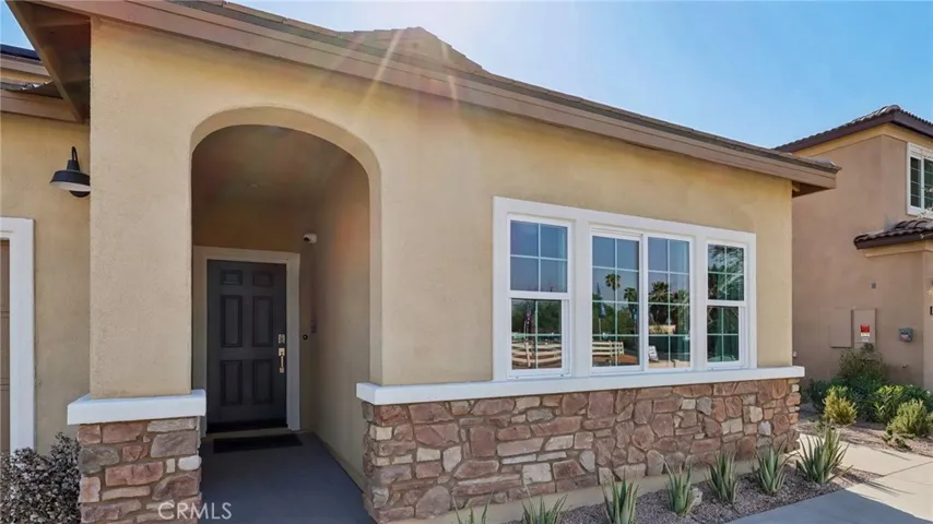 MODEL HOME EXTERIOR